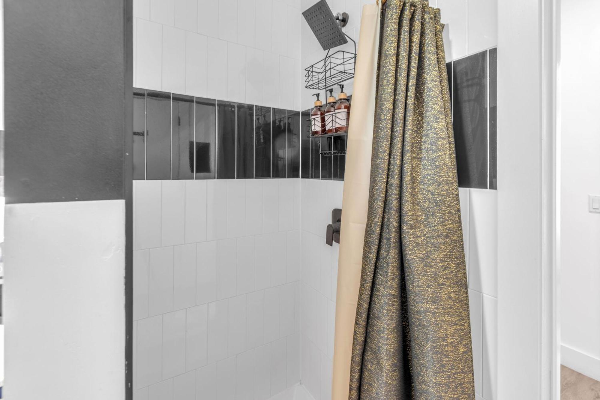 Ferienwohnung Royal Oasis Indoor Pool, Free Parking, Near Nyc Elizabeth Exterior foto