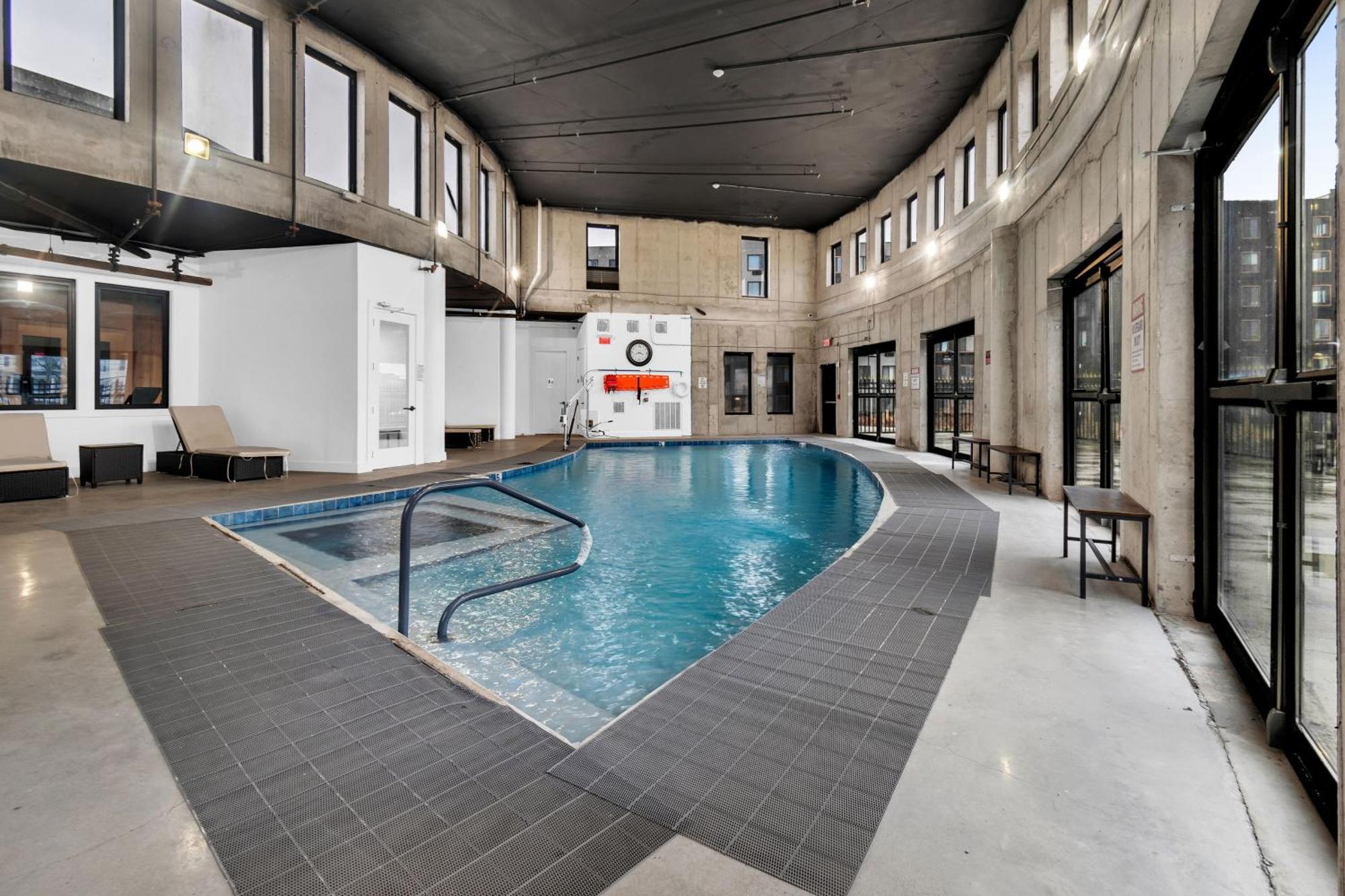 Ferienwohnung Royal Oasis Indoor Pool, Free Parking, Near Nyc Elizabeth Exterior foto